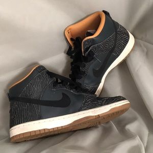Women’s Hightop Nike size 7.5